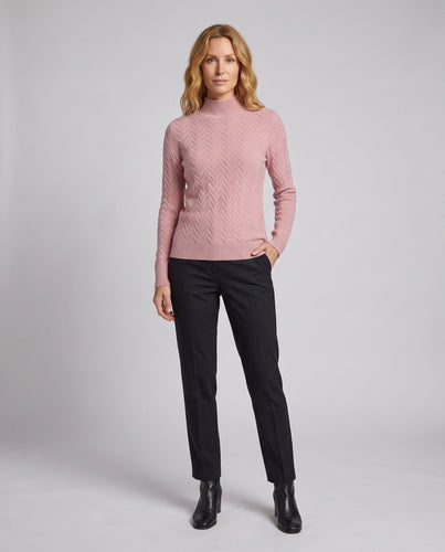 Damen Figurschonender Mockneck-Feinstrickpullover mit Chevron‑Ajour und geripptem Kragen Nord Taschen
