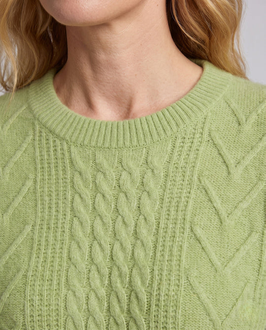 Product 16034475049290 - close_up_detail
