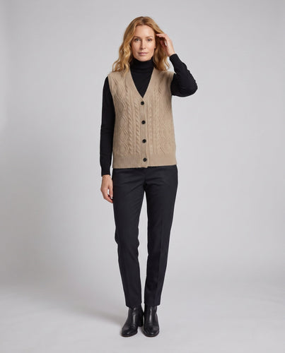 Damen Flauschige Strickweste mit V‑Ausschnitt, Zopfmuster und Knopfleiste Nord Taschen