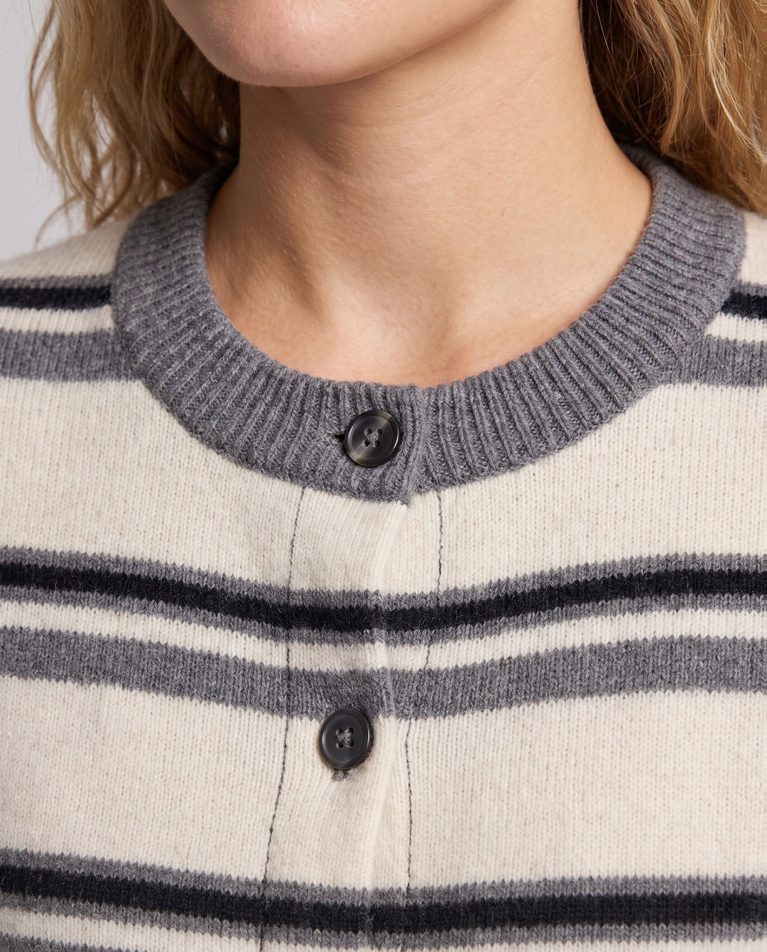 Product 16034478784842 - close_up_detail