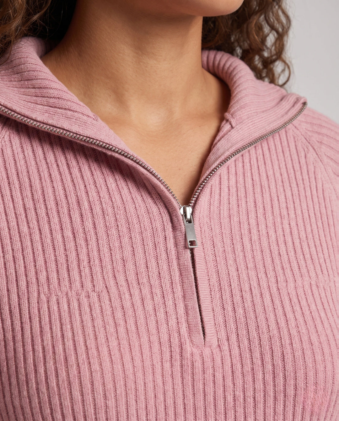 Product 16034480914762 - close_up_detail