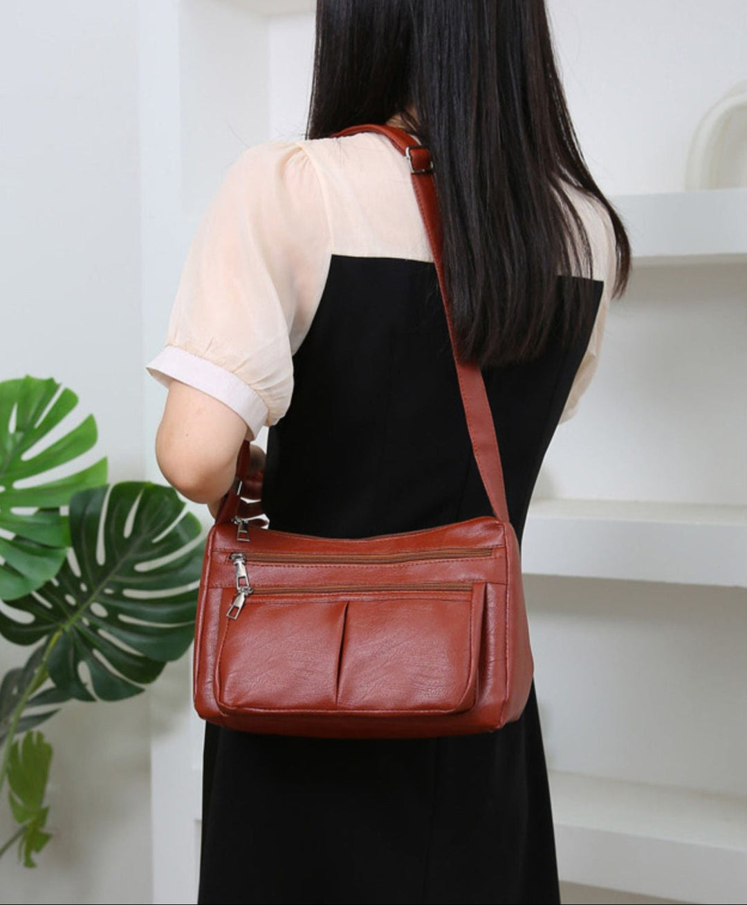 Nord Taschen | Leather Multi-Pocket Handbag with Shoulder Strap
