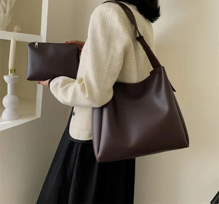 Nord Taschen | Crossbody Handbag in Smooth Leather with Wallet Pouch
