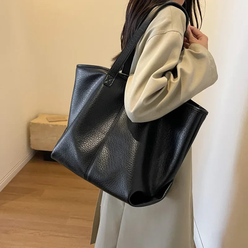 Nord Taschen | Large Trendy Tote Bag in Leather
