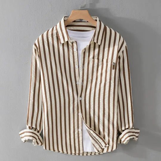 Stylisches Gestreiftes Button-Down Hemd