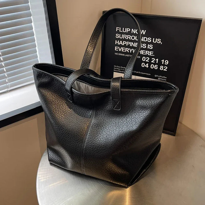 Nord Taschen | Large Trendy Tote Bag in Leather