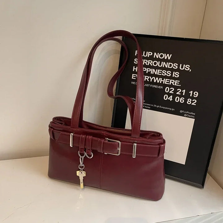 Nord Taschen | Elegant Leather Handbag with Shoulder Strap