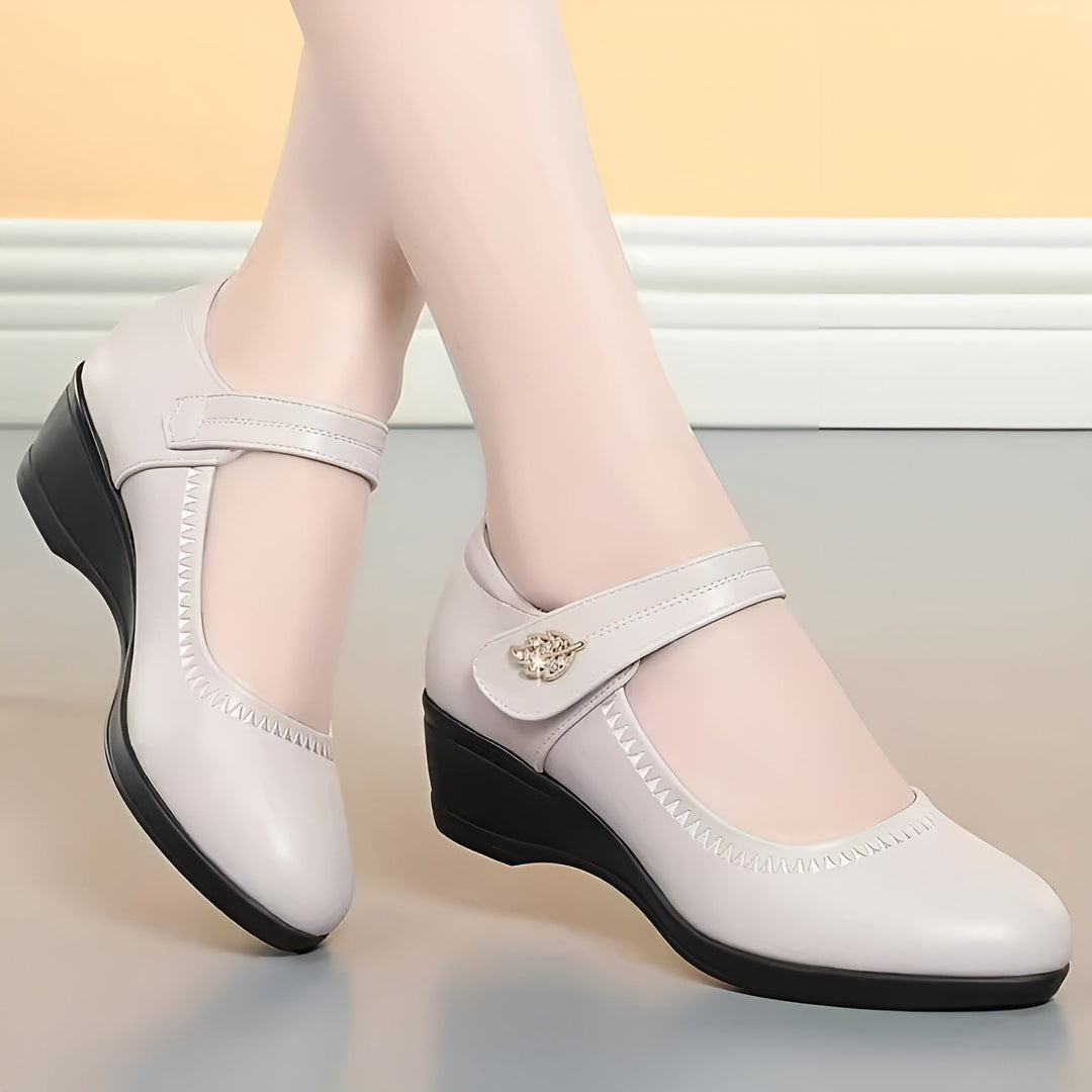 Klassische Damen-Lederschuhe, weich & stilvoll