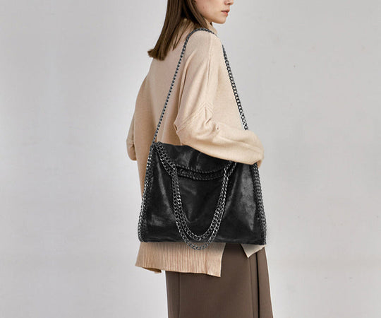 Nord Taschen | Soft Leather Handbag with Chain Shoulder Strap