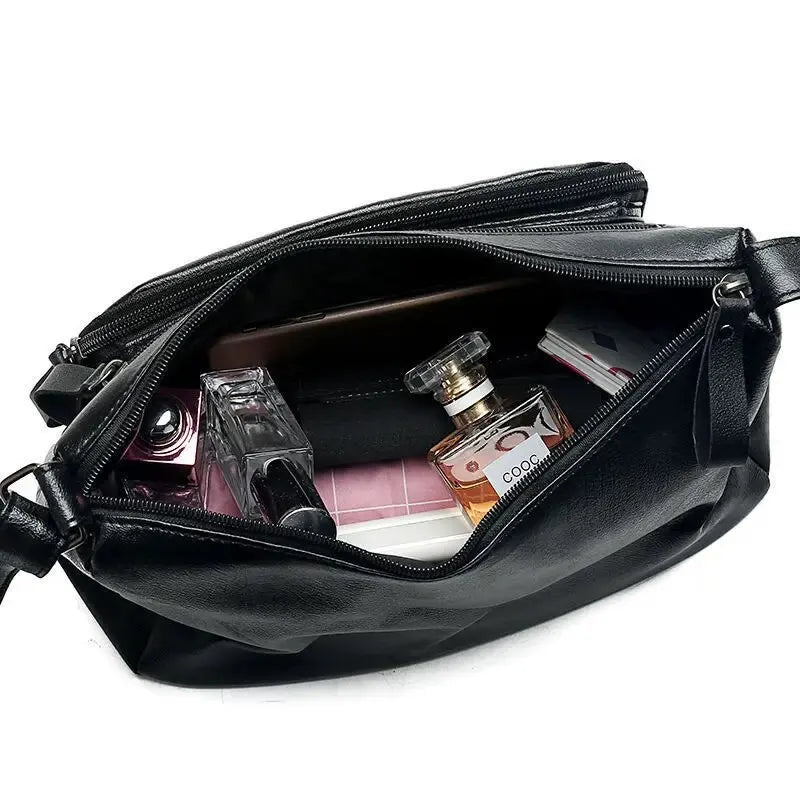 Nord Taschen | Multi-Pocket Leather Shoulder Bag