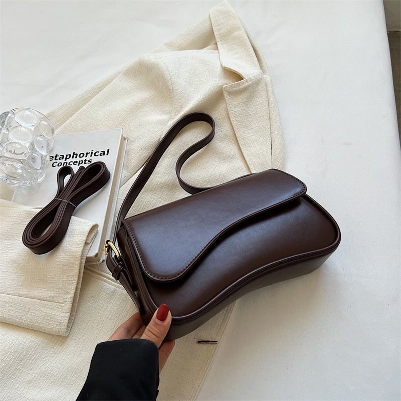 Vintage Leder Crossbody-Taschen Kleine Umhängetasche Stilvolle Armpit Handtaschen und Geldbörsen