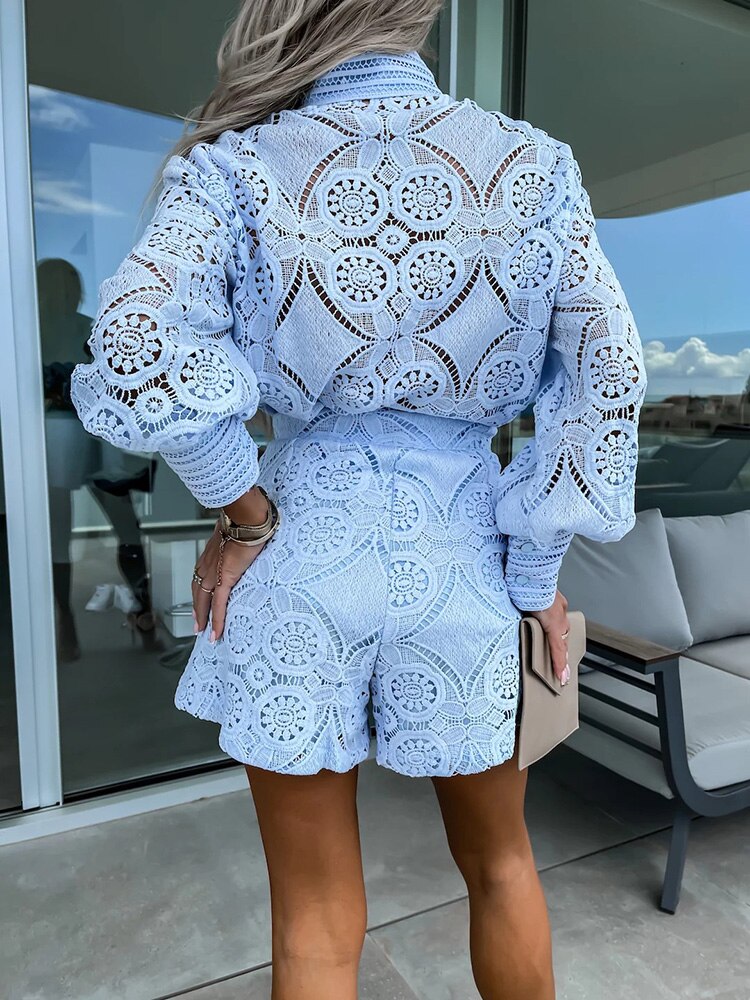Langärmeliger Jumpsuit mit Spitze