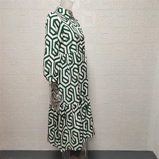 Langärmliges Kleid Mit Geometrischem Muster
