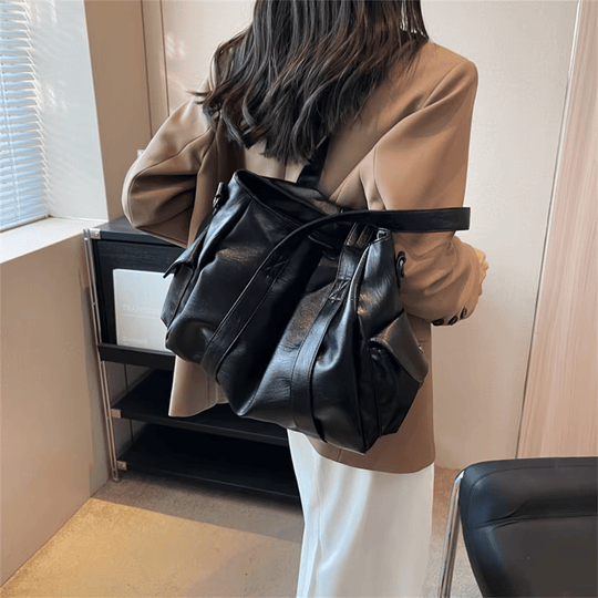 Nord Taschen | Spacious Leather School Handbag