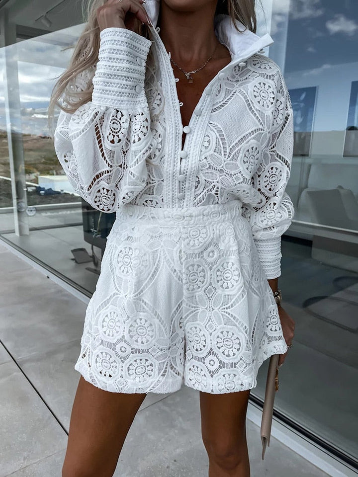 Langärmeliger Jumpsuit mit Spitze