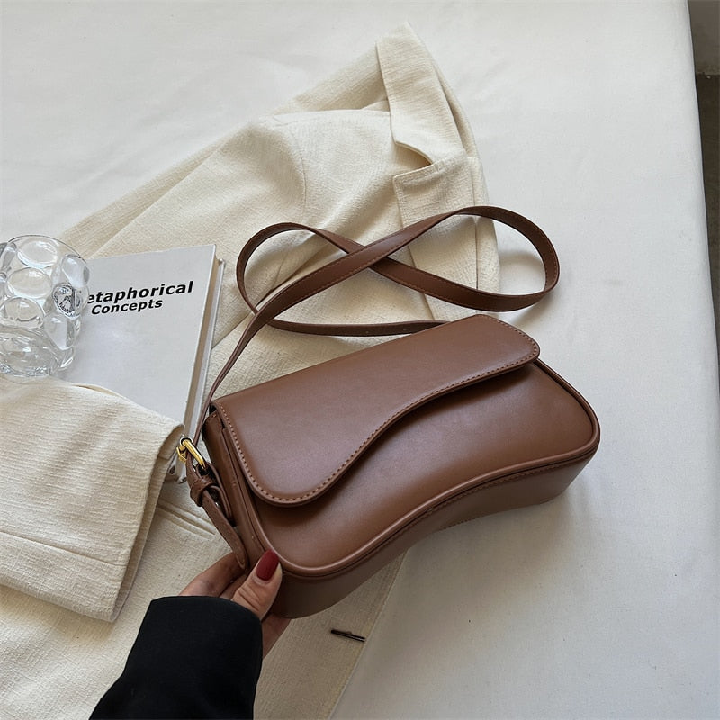 Vintage Leder Crossbody-Taschen Kleine Umhängetasche Stilvolle Armpit Handtaschen und Geldbörsen