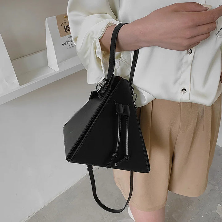 Nord Taschen | Dreieckige Handtasche für Frauen