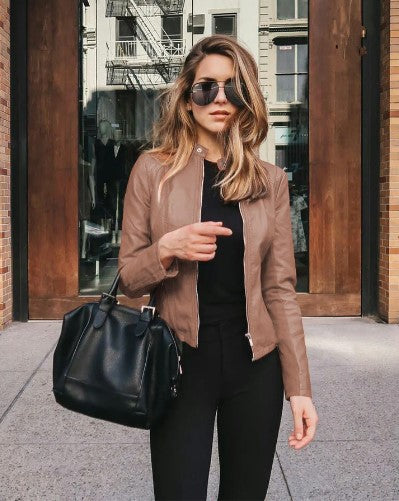 Taillierte Jacke Aus Kunstleder
