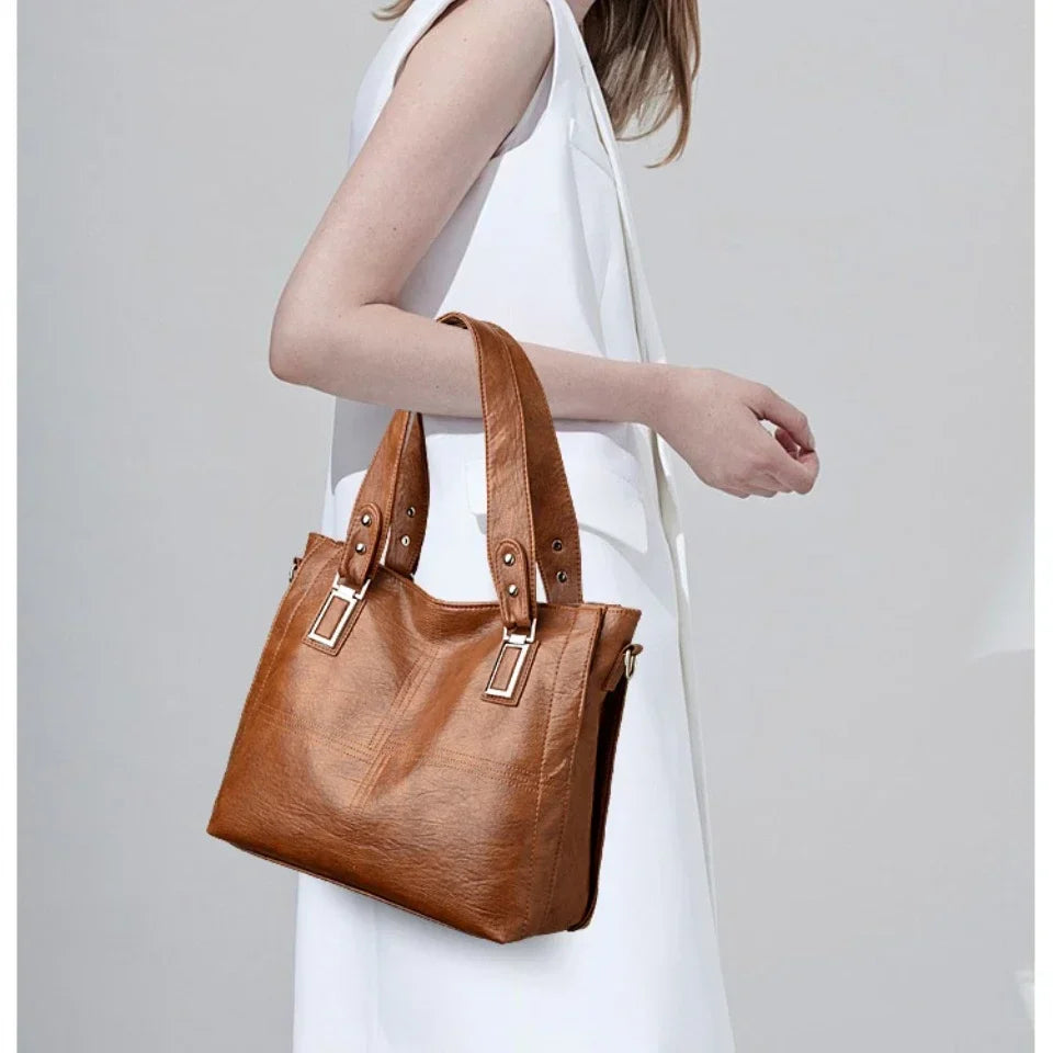 Nord Taschen | School Crossbody Handbag in Leather
