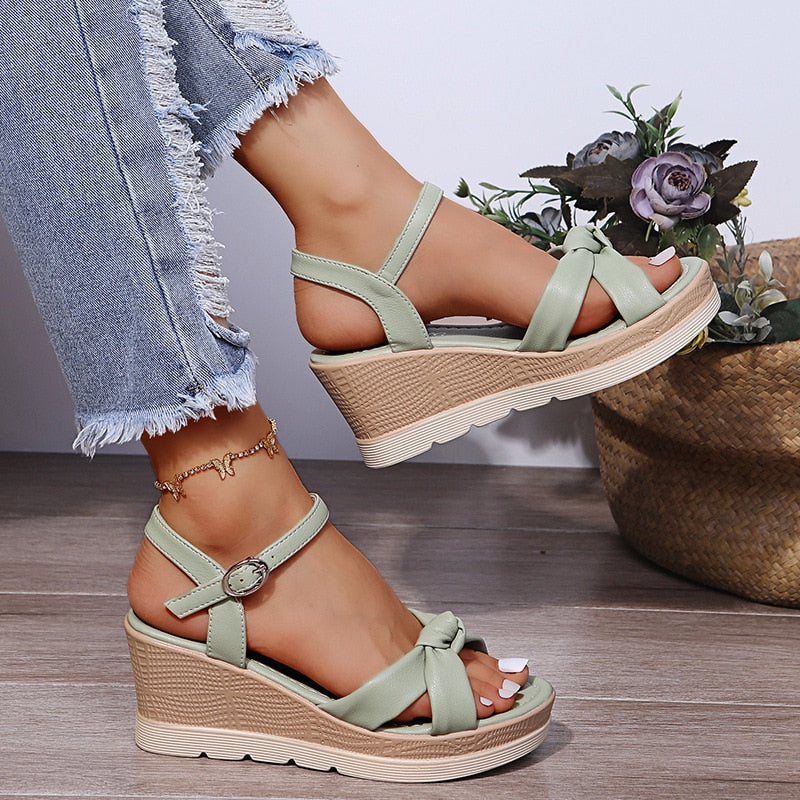 Orthopädische Sandalen für Frauen