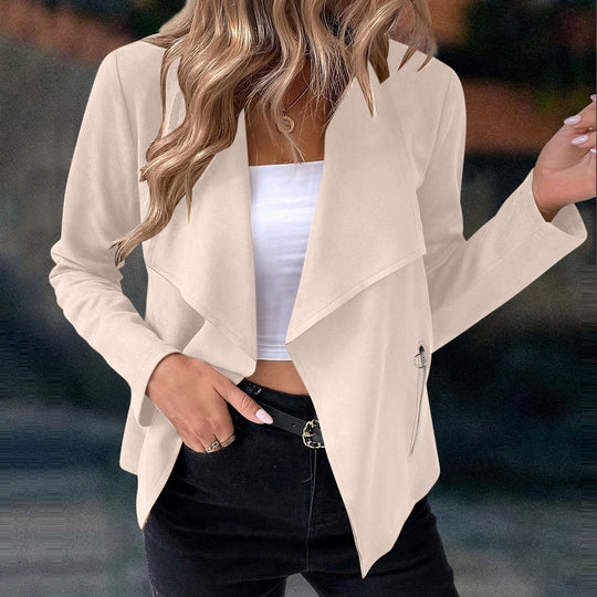Elegante Wasserfalljacke mit Reißverschlussdetails