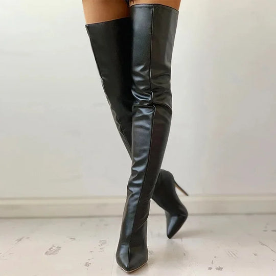 Die Kniehohe Absatzstiefel