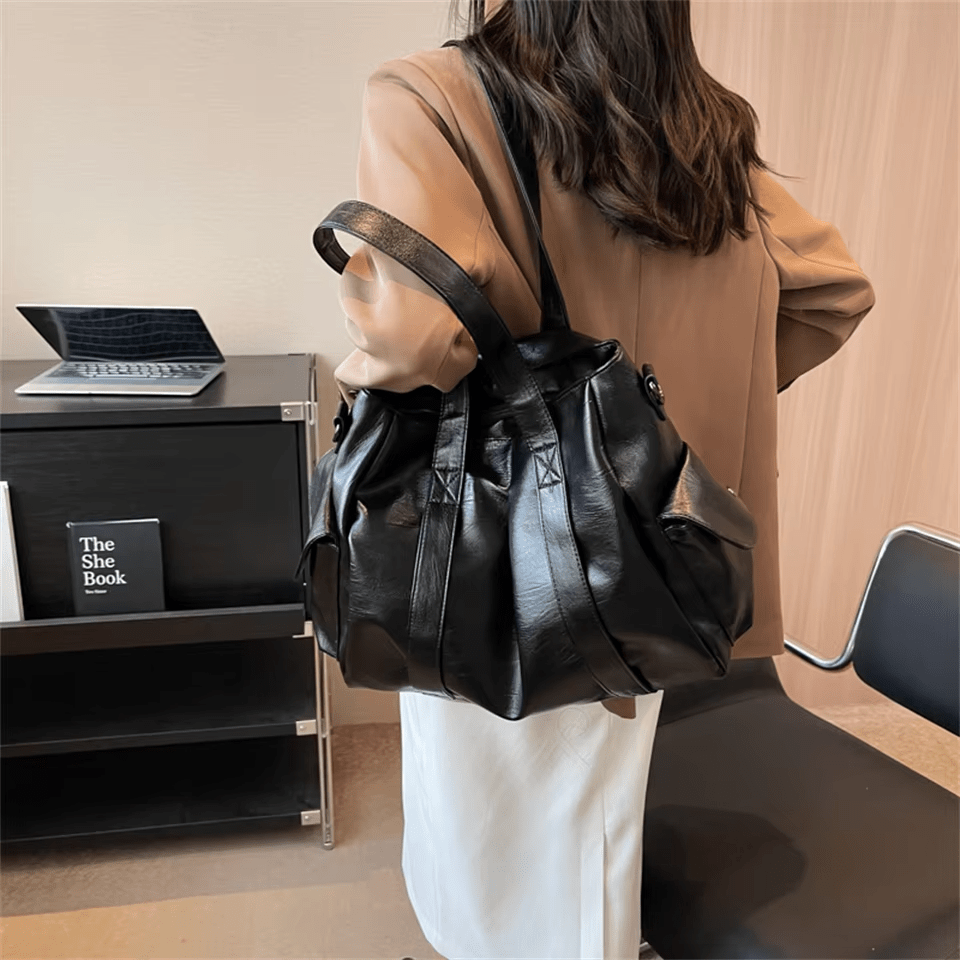 Nord Taschen | Spacious Leather School Handbag