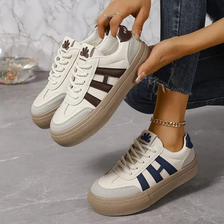 Sneaker | 3 Streifen | Schnürung | Weiße Sneaker | Damenschuhe