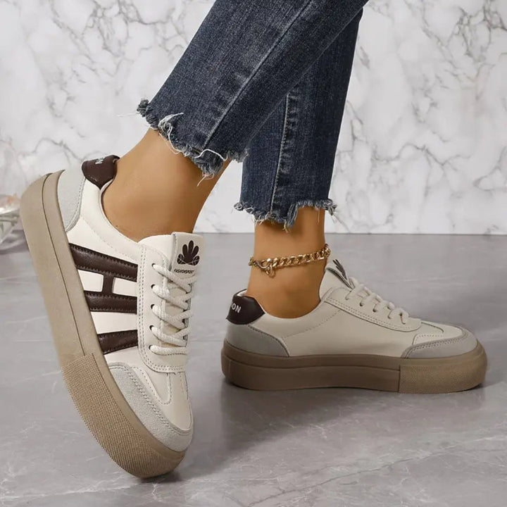 Sneaker | 3 Streifen | Schnürung | Weiße Sneaker | Damenschuhe