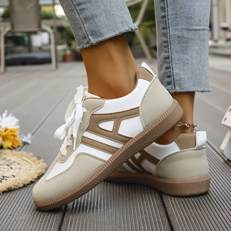 Sneakers | Beige | Schnürsenkel | Lässige Sneakers | Damenschuhe