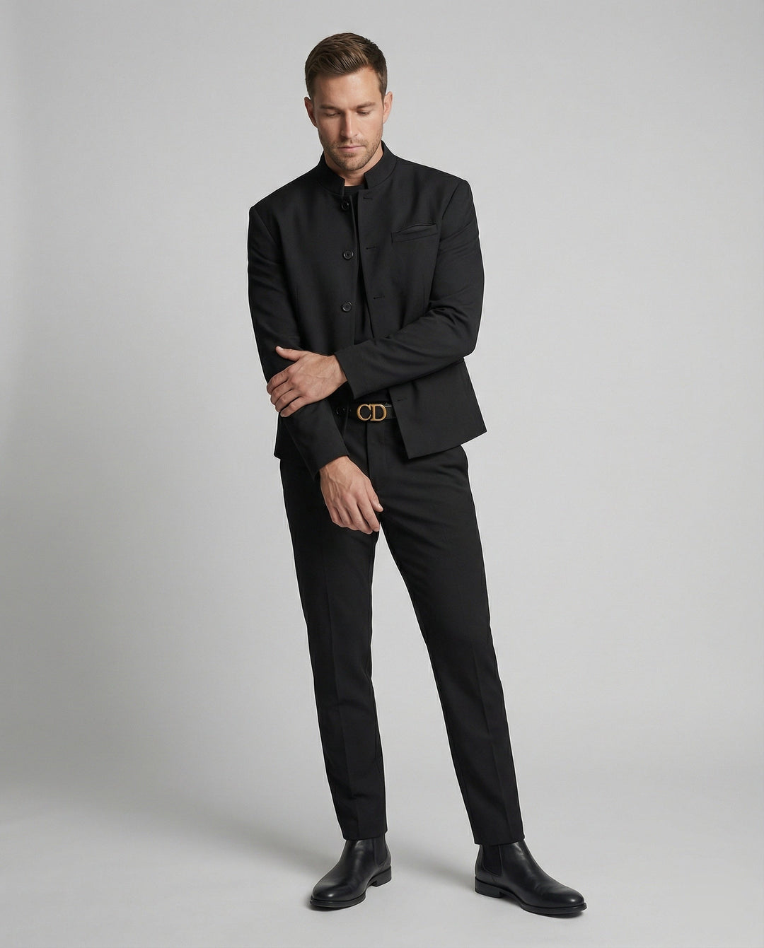 Stilvolle schwarze Herren Kurzjacke mit Stehkragen im modernen Cleanfit Look