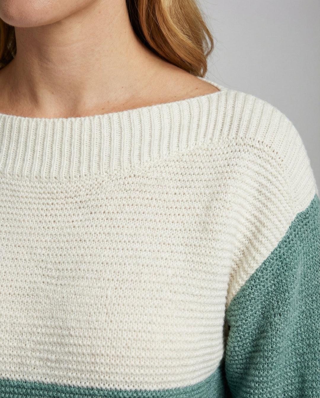 Dreifarbiger Patchwork Pullover Damen