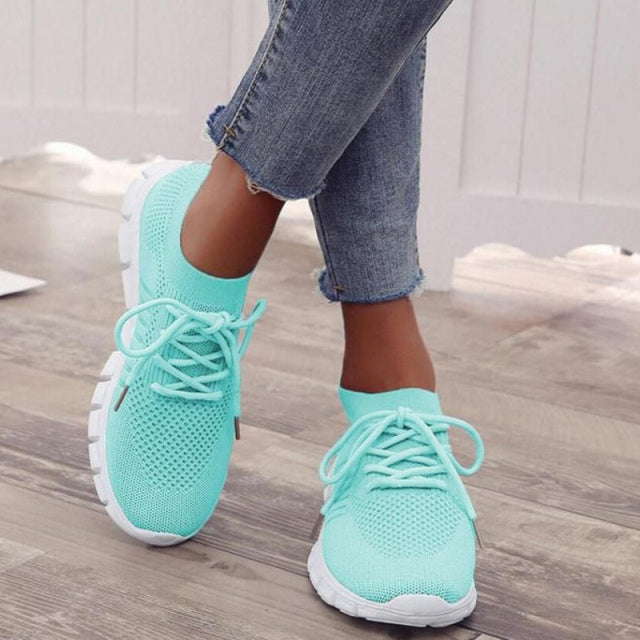 Modische Turnschuhe für Damen