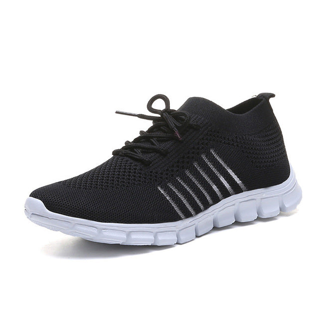 Modische Turnschuhe für Damen
