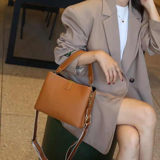 Nord Taschen | Umhängetasche für Damen - Geräumige Tasche mit verstellbarem Trageriemen und stilvollem Design