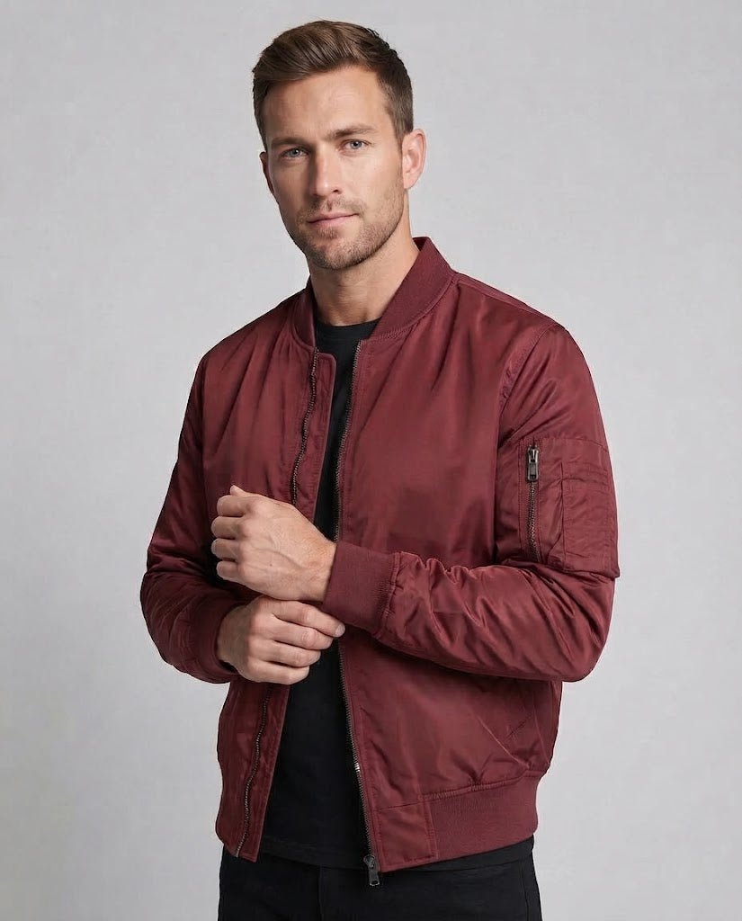 Herren Nylon-Bomberjacke im Pilotenstil mit Ärmeltasche, Rippbündchen und leichter Thermofütterung Nord Taschen