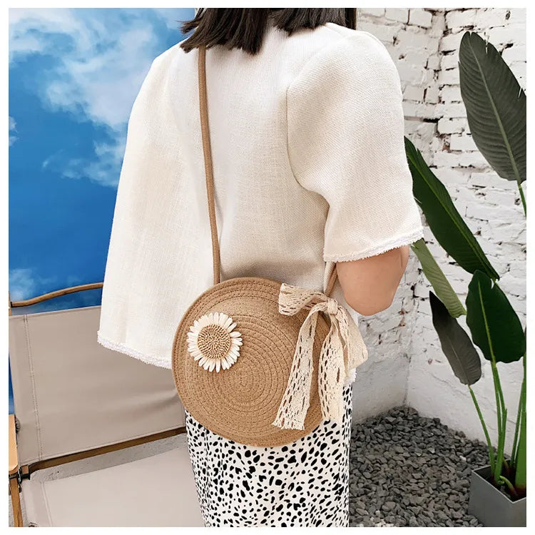 Nord Taschen | Tasche für Damen - Handgefertigte Umhängetasche aus Strohdraht mit verspieltem Blumen-Design