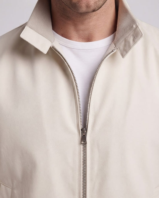 Herren Boxy-Stoffblouson mit Stehkragen, gerippten Abschlüssen und dezenter Taschenführung Nord Taschen