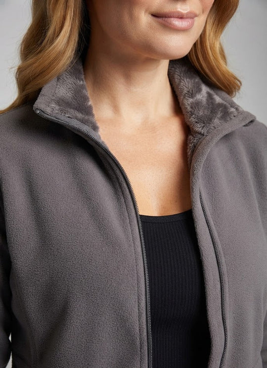 Damen Flauschige Fleecejacke mit Teddyfutter, Stehkragen und Reißverschluss Nord Taschen