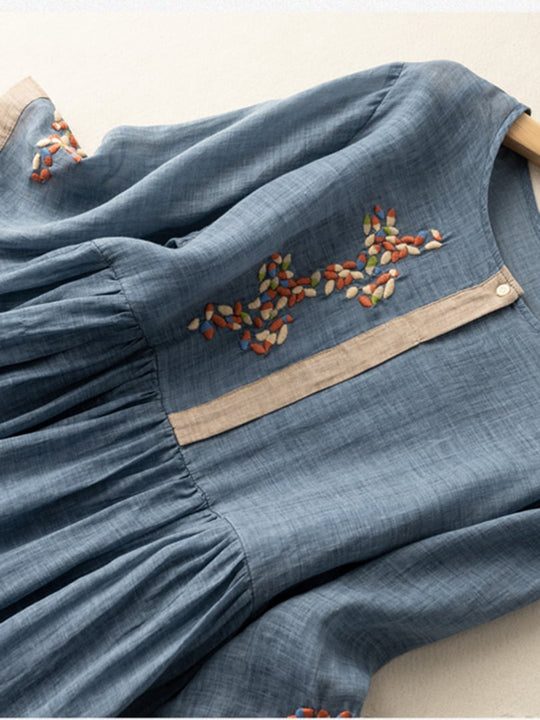 Besticktes Kleid aus Baumwolle