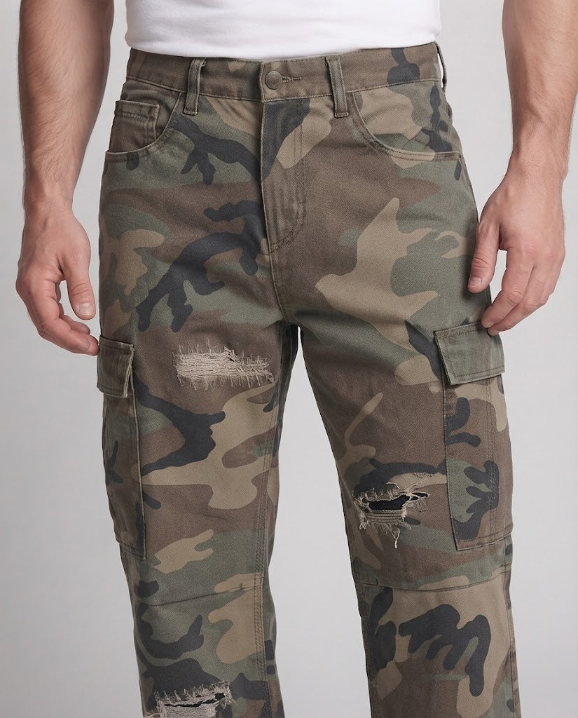 Herren Camouflage-Cargo-Pant im Baggy-Workwear-Look mit Destroyed-Details Nord Taschen