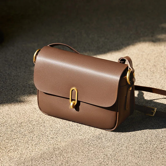 Nord Taschen | für Damen - Stilvolle Umhängetasche mit goldener Schnalle und verstellbarem Träger