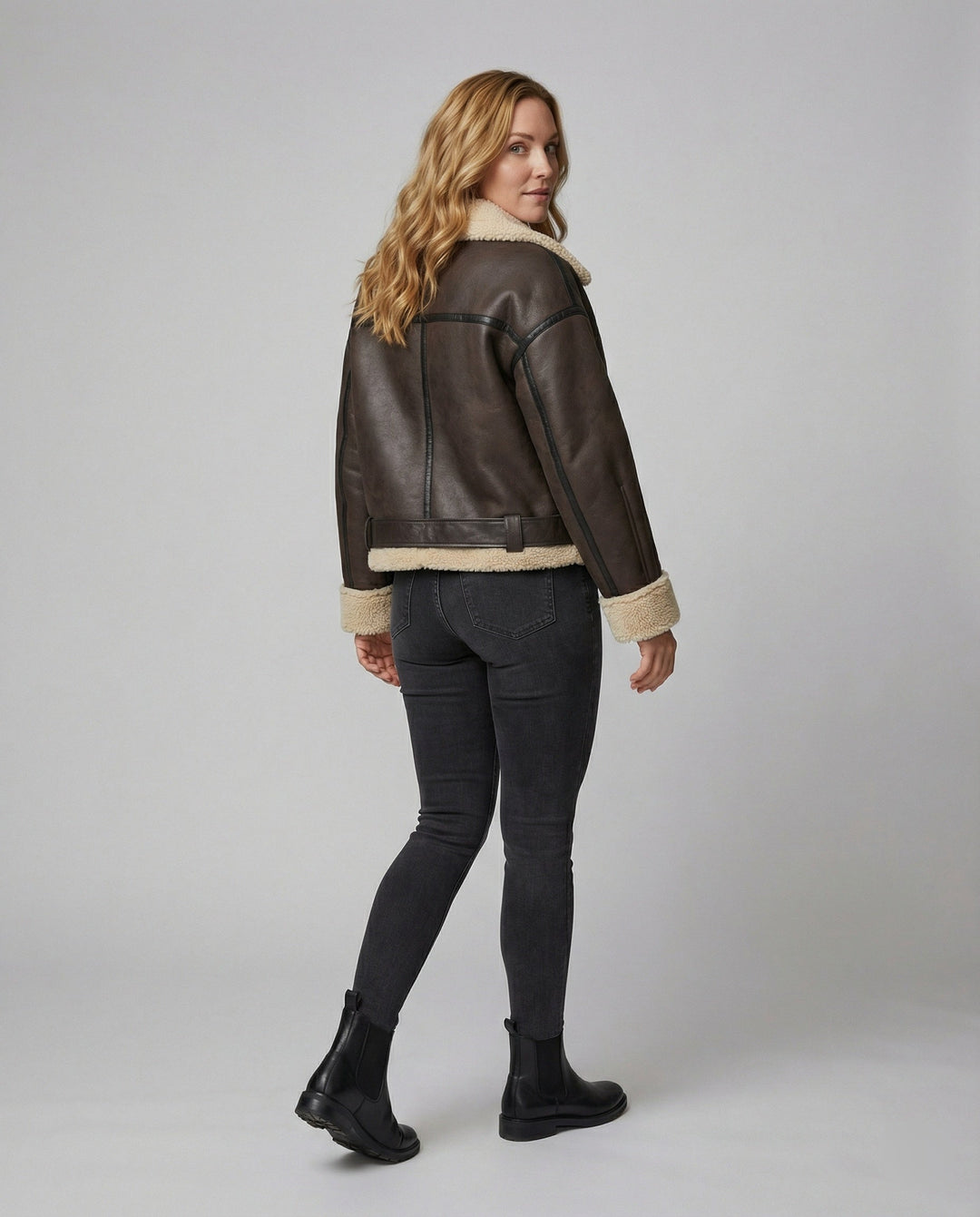 Damen Lederjacke mit Teddyfutter und Gürtel