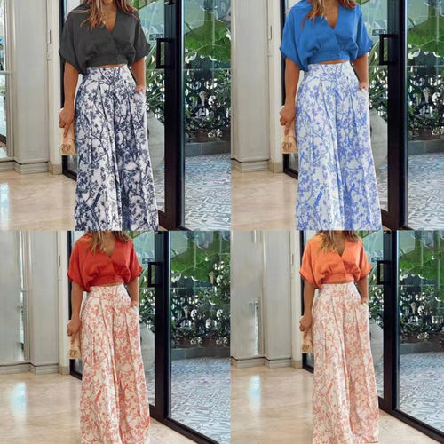 Zweiteiliges Set mit V-Ausschnitt und Hose mit weitem Bein