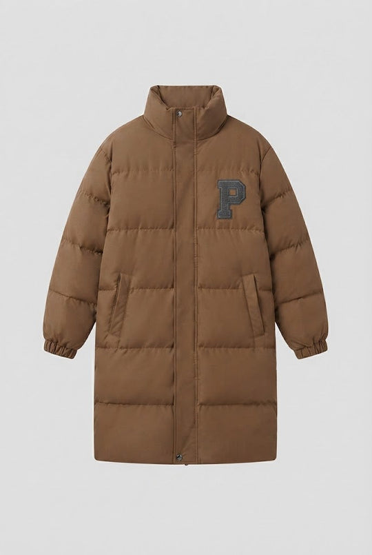 Damen längerer boxy Thermo-Puffer mit hohem Stehkragen, College-Patch und geräuschreduzierender Außenschale