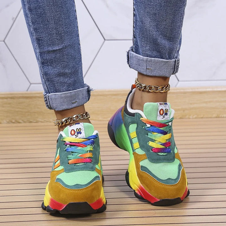 Stilvolle bunte orthopädische Sneakers