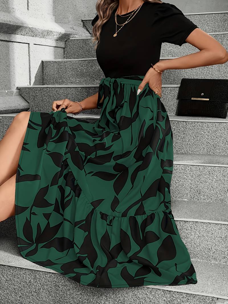 Kleid mit Floralem Druck und Rundhalsausschnitt