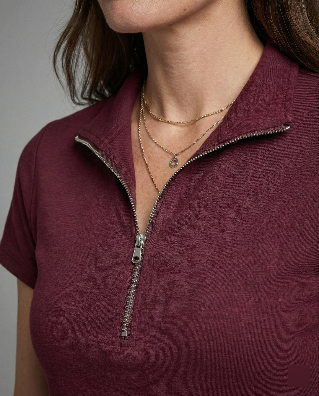 Damen Poloshirt mit kurzem Reißverschluss und figurbetontem Schnitt