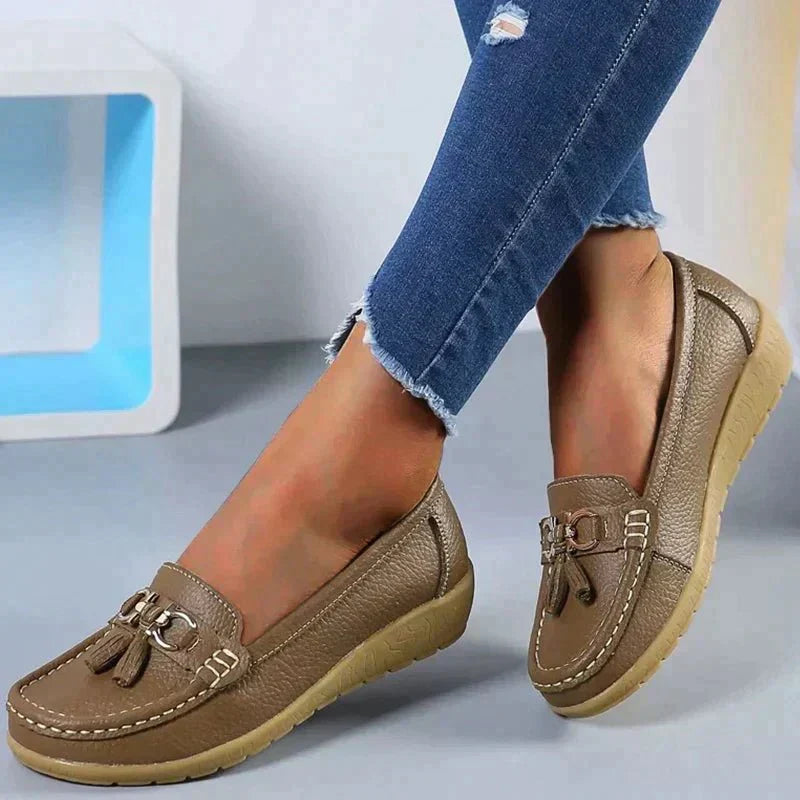 Trendige und orthopädische Loafer