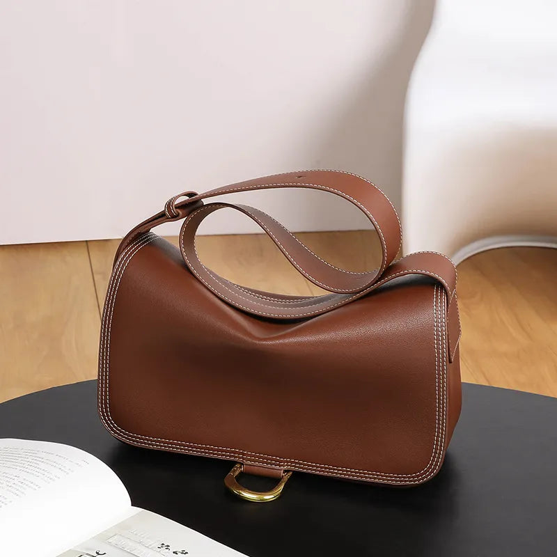 Nord Taschen | Tasche für Damen - Elegante Umhängetasche mit Goldakzent und viel Stauraum